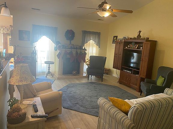 5th image of 9 Amberwood Way