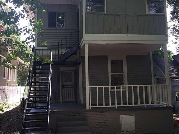 5th image of 1037 Oak St SW
