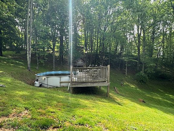 5th image of 149 Coral Ln