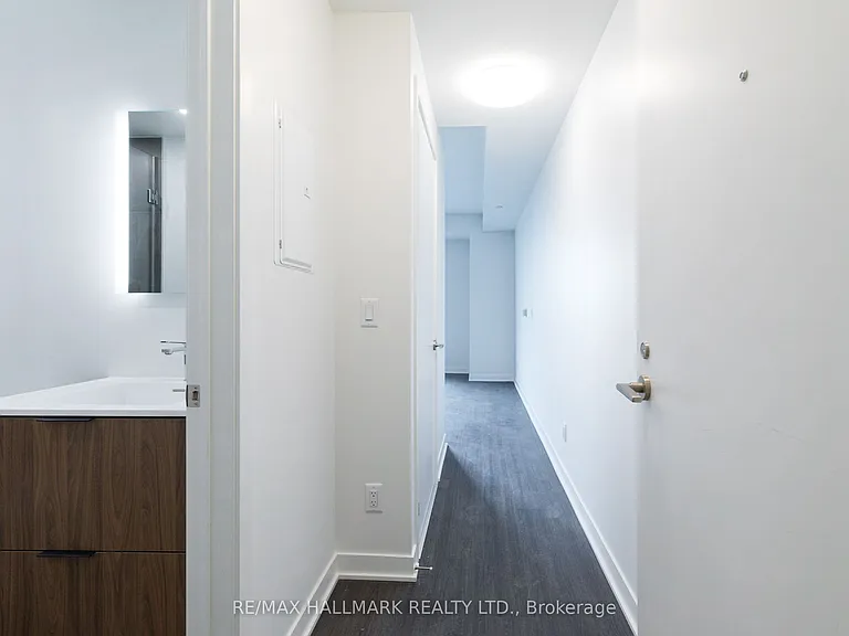 185 Alberta Ave #607 — Photo 8