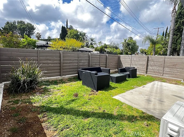 20737 Tiara St — Photo 3