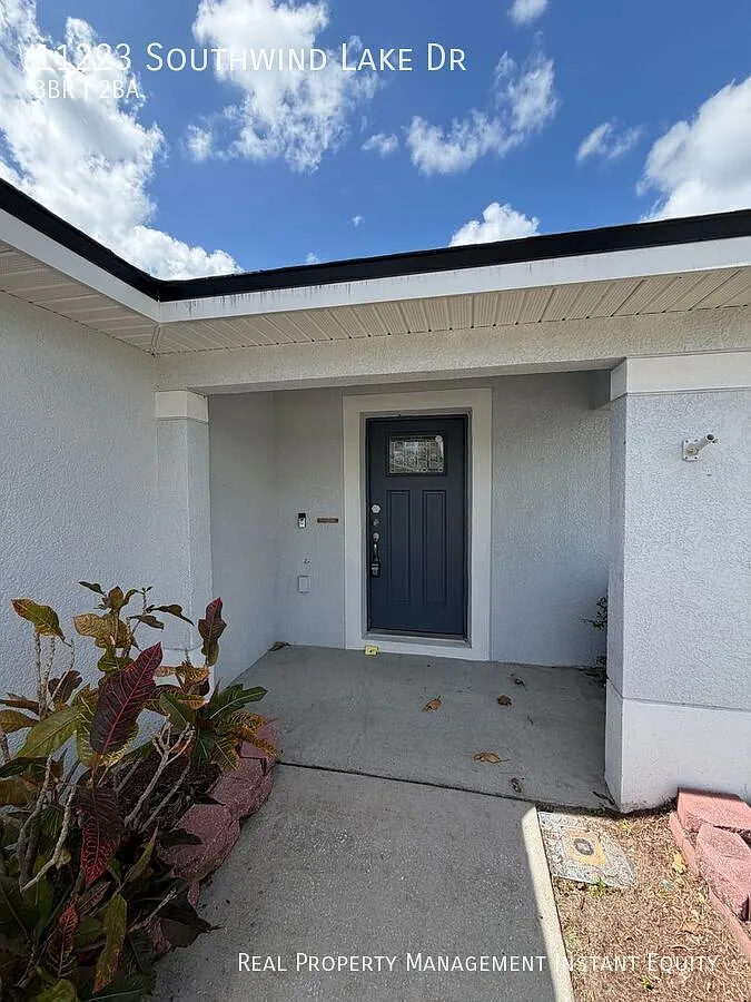 Building Photo - 11223 Southwind Lake Dr