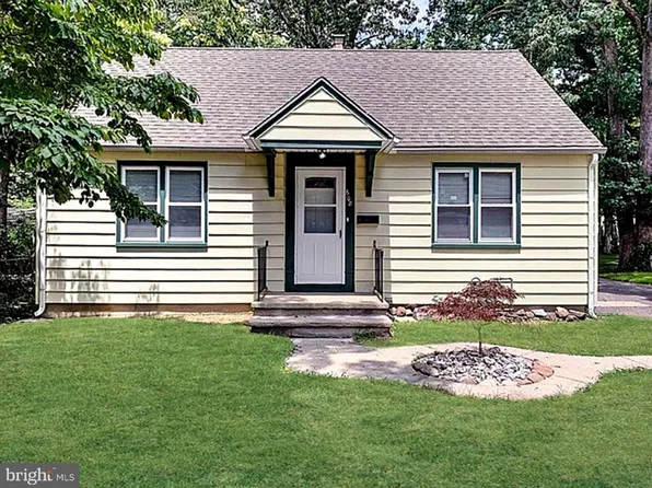 608 Oxford St, Vineland, NJ 08360