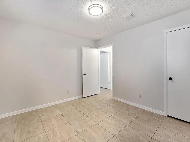 16419 Lost Quail Dr — Photo 27