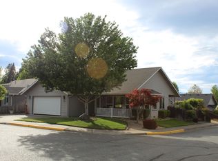 1414 Andy Griffith Dr, Grants Pass, OR 97527