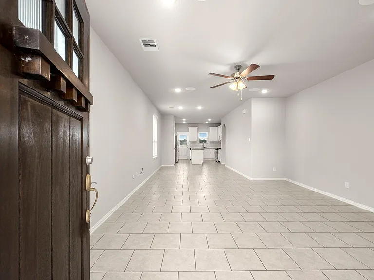 7446 French Quarter Ct — Photo 2