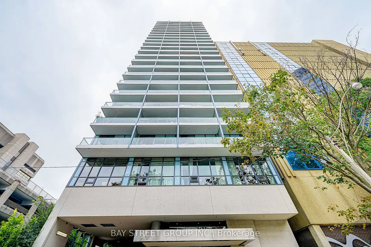 Building Photo - 210 Simcoe St #1403