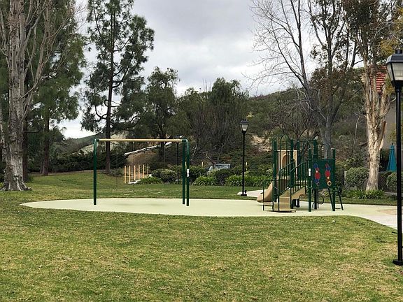 4th image of 790 Via Colinas