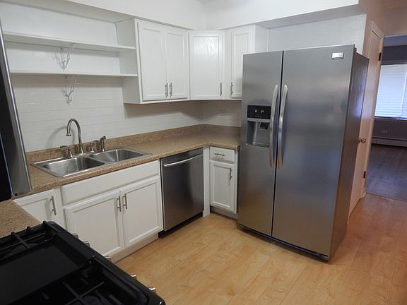 2nd image of 22 King Arthur Ct APT 7