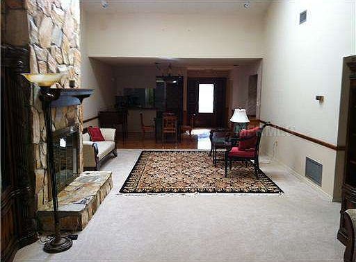 3rd image of 100 S Tremain St APT F4
