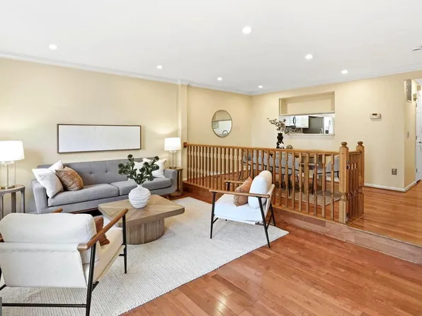 6005 Pieco Ct, Alexandria, VA 22315