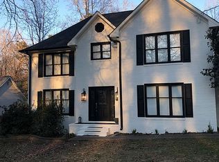 27 Laurelwood Cir, Griffin, GA 30224