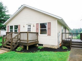 53 S Mulberry St, Fredericktown, OH 43019