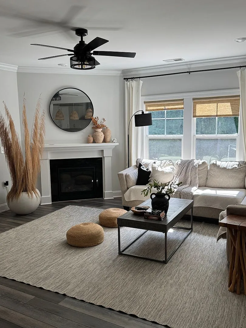 5 BED, 3 bath with Attached 2 Car Garage in Devon Square Community, Wake Forest, NC. — Photo 2