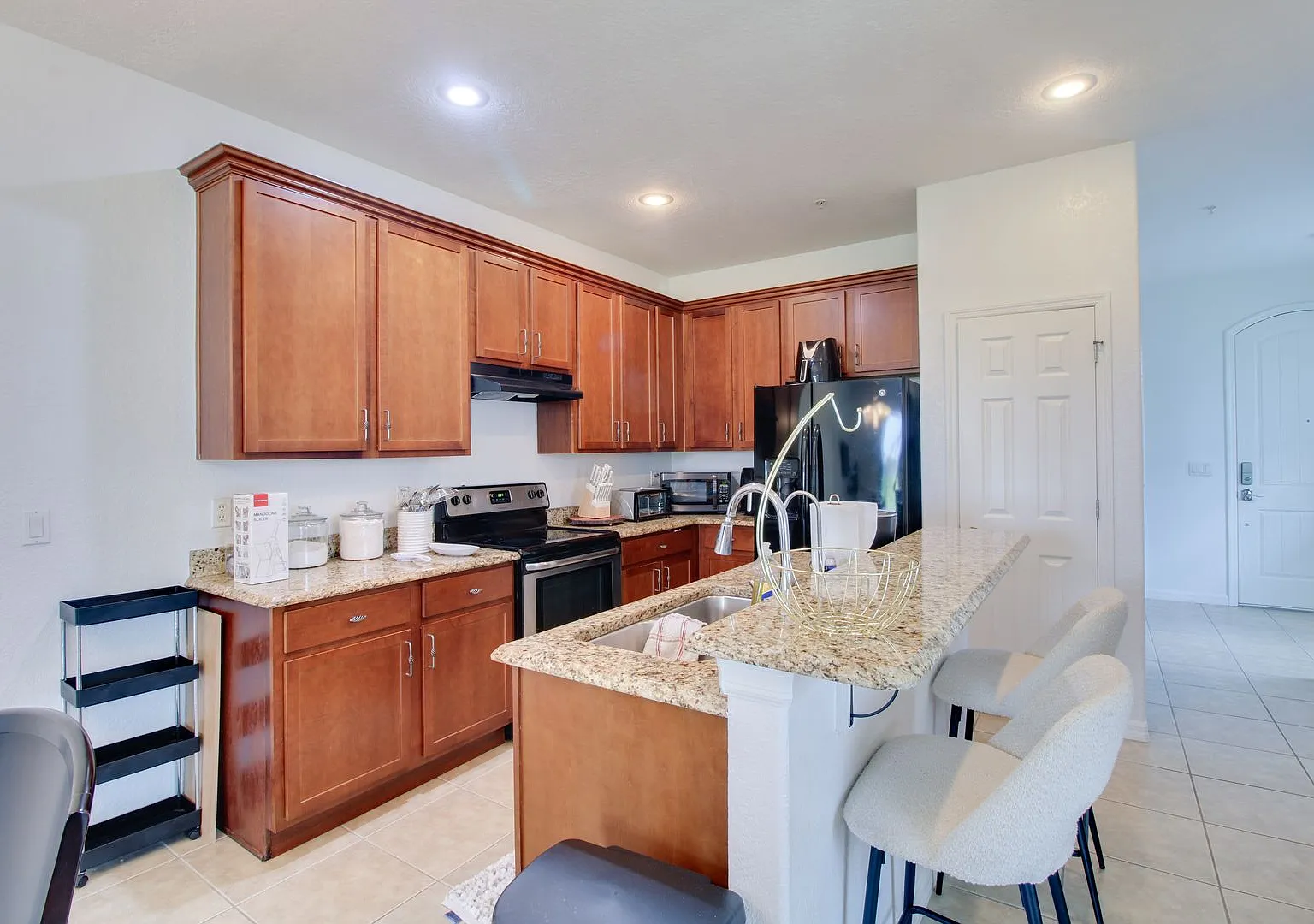 20626 Maxim Parkway - Available Now!! — Photo 4