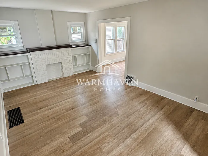 801 Storer Ave — Photo 2