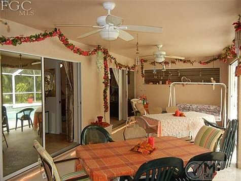 Large, covered Lanai.