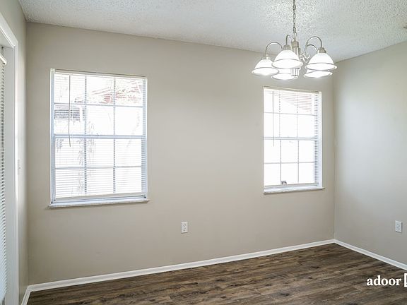 5th image of 1425 Periwinkle Ct