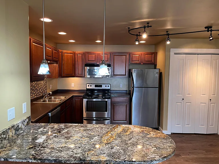 2240 E Baxter Ln #5 — Photo 4