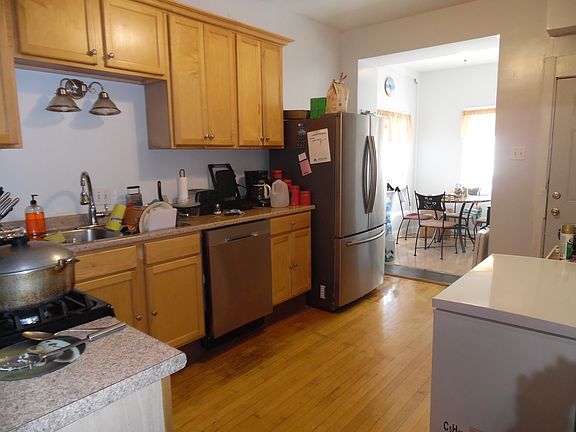 5th image of 3311 W Evergreen Ave
