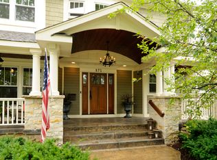 871 Smith St, Glen Ellyn, IL