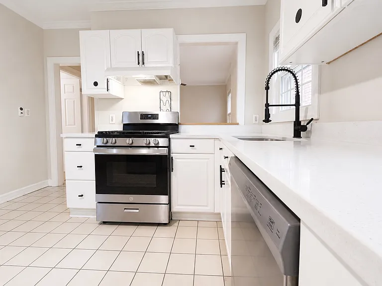 48 Shawmut St #1 — Photo 5