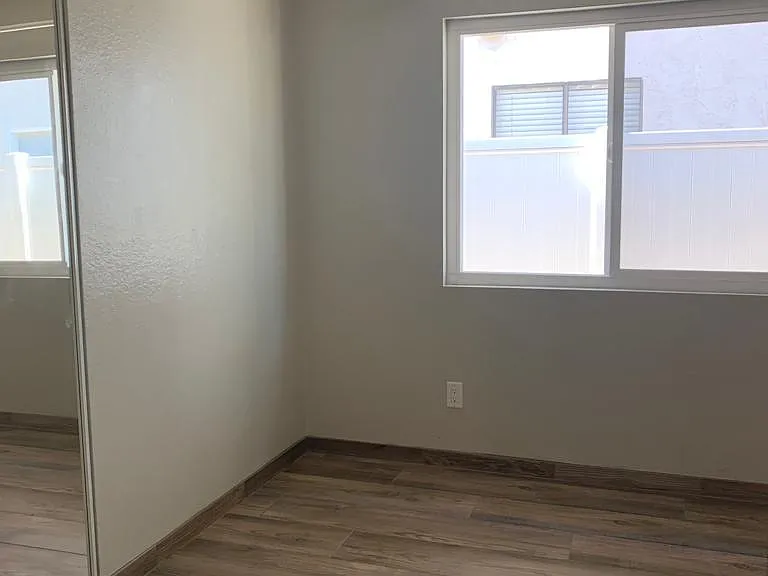 774 Suncreek Dr — Photo 16