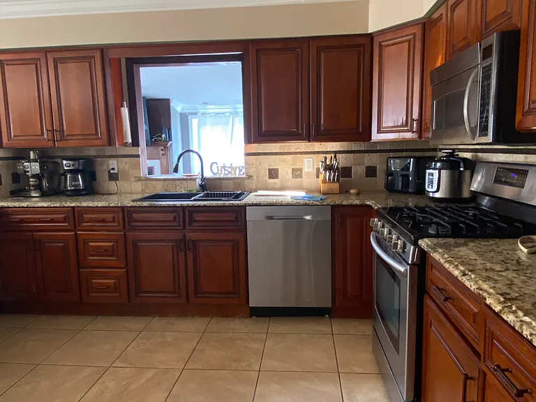 3 Teresa Ct #1 — Photo 7