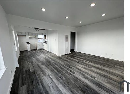 1st image of 837 W 85th St #1
