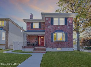 24 Birch Ave, Staten Island, NY 10301