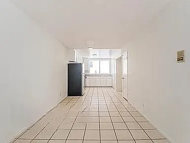 2 bed, 2.0 bath, 1000 sqft, $1,964 — Photo 4