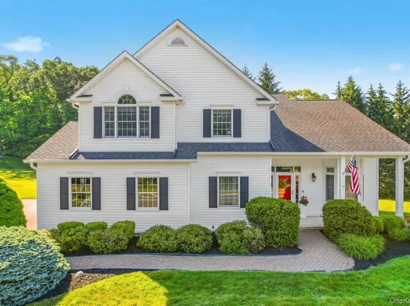 8 Twin Spring Lane, Florida, NY 10921