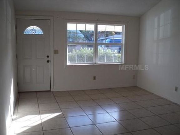 5th image of 6805 Middlewood Ct