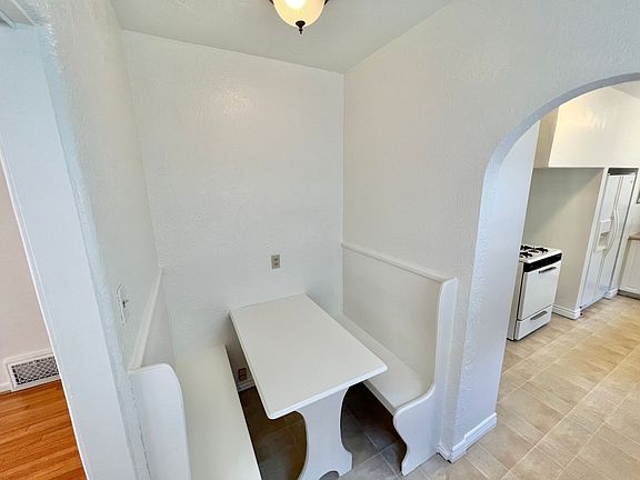 5th image of 227 Granada Ave #B