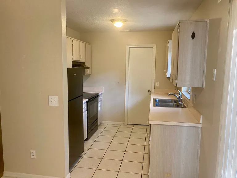 8489 N Sue Marie Point — Photo 8