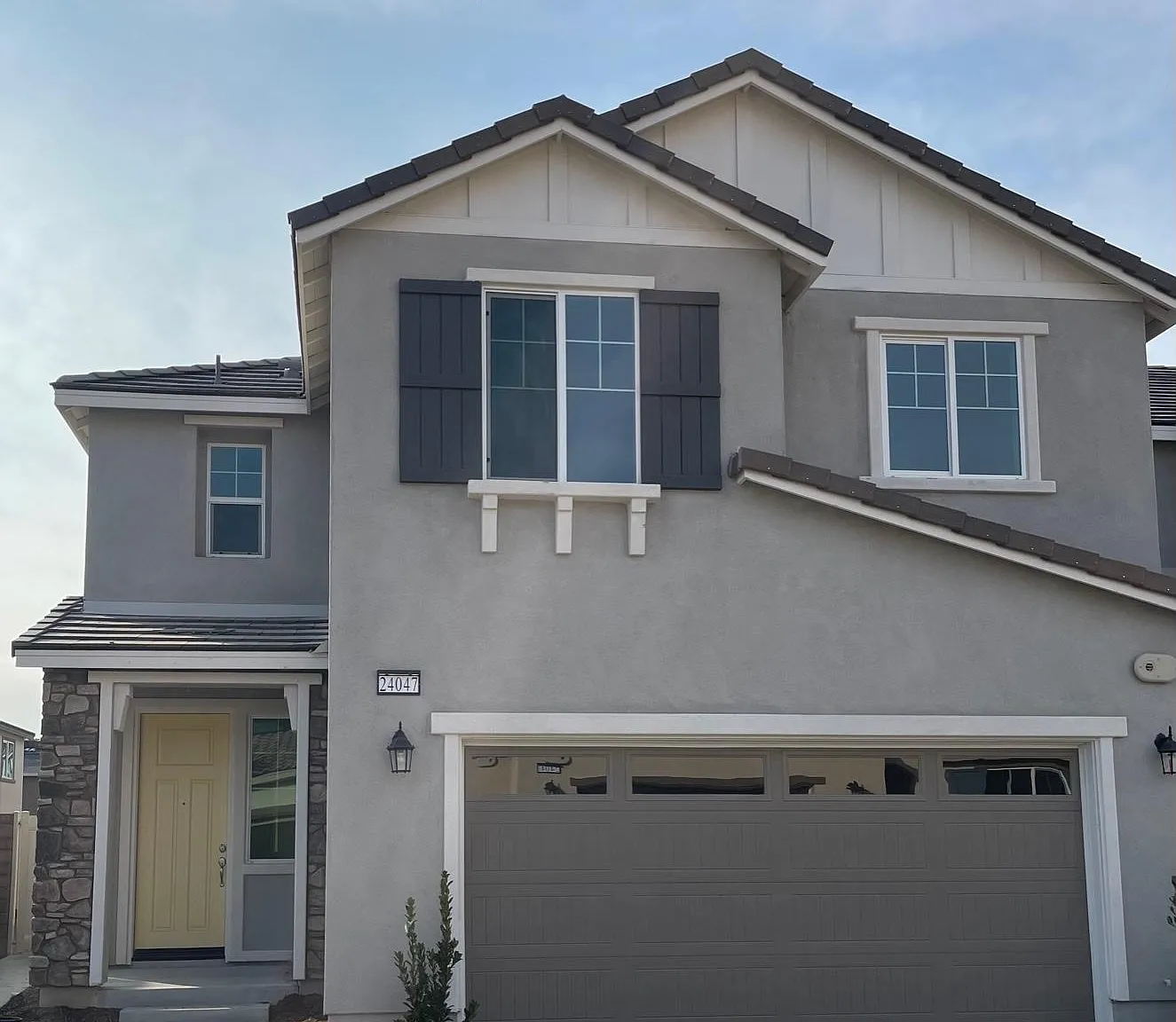24047 Ashton Rd — Photo 1
