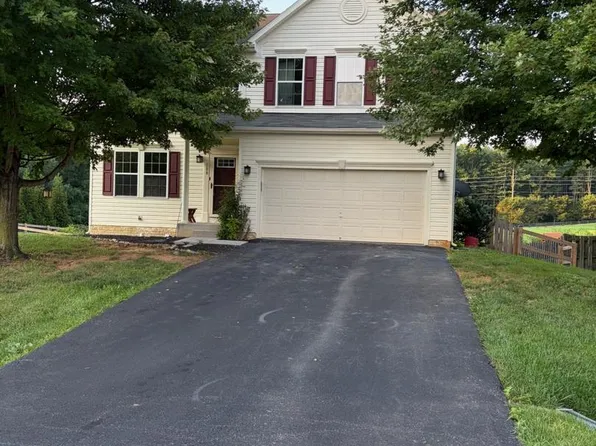 188 Victoria Ln, Charles Town, WV 25414