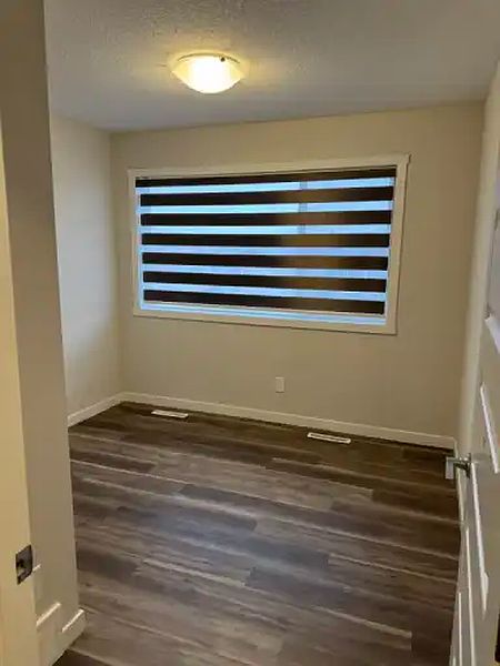 Calgary Townhouse for rent - 2 Bedrooms — photo 8
