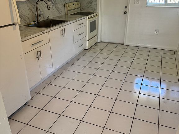 3rd image of 2286 NW 61st St #2286