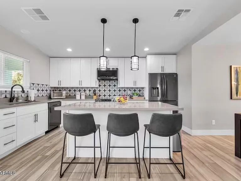 7810 E Willetta St — Photo 5