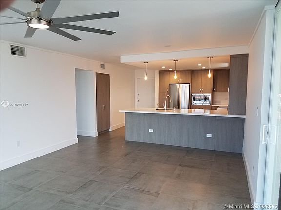 2nd image of 4000 NE 170th St APT 600