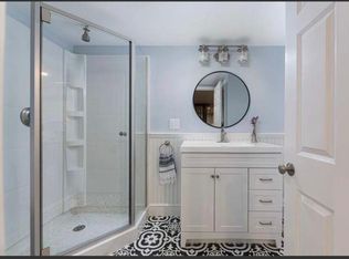 11 Ford St, Quincy, MA 02169