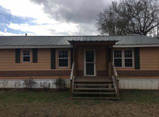 501 W Gay Ave, Gladewater, TX 75647