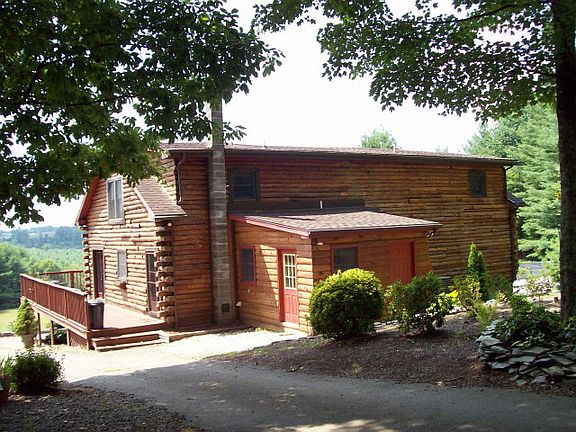 2nd image of 461 Tintop Ln