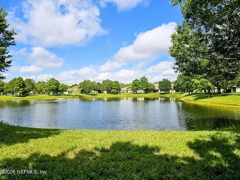 535 Wooded Crossing Cir — Photo 35