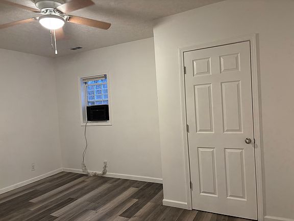 4th image of 8895 W State Road 56 Unit 4