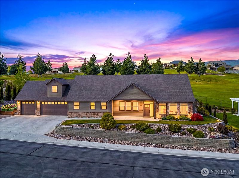 2nd image of 2741 SE Falcon View Drive