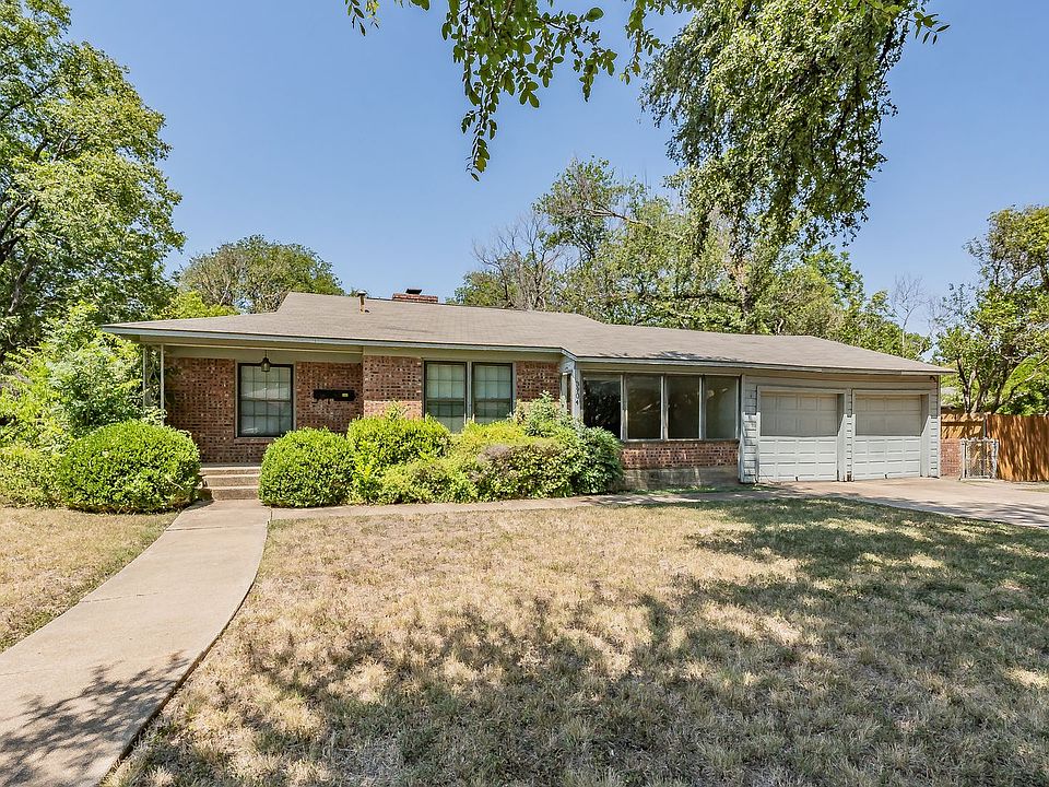 1st image of 3904 Acacia St