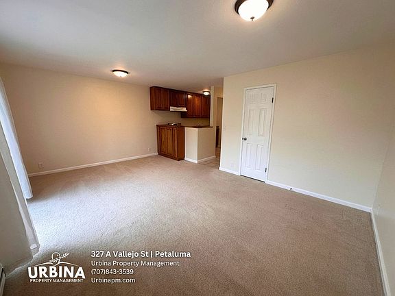 4th image of 327A Vallejo St