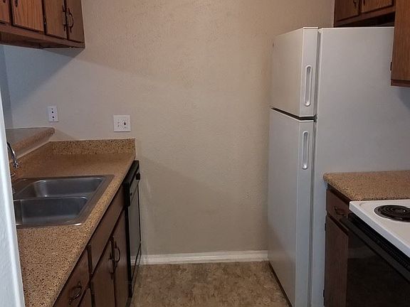 2nd image of 1821 Westminster St APT 102
